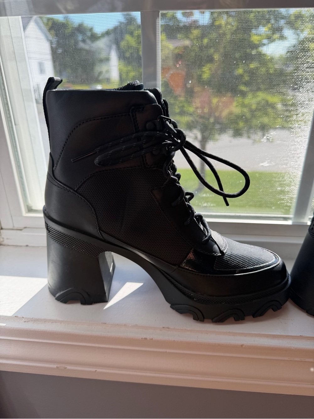 Sorel Black Lace-Up Chunky Heel Combat Boot